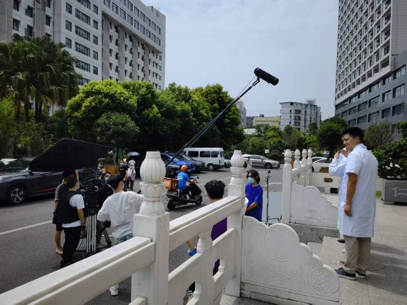 石棉县广告片拍摄公司低成本实现高规格制作的诀窍